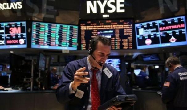 New York borsasi Donald Trumpin yeni tarife tehditleri sonrasi dususle
