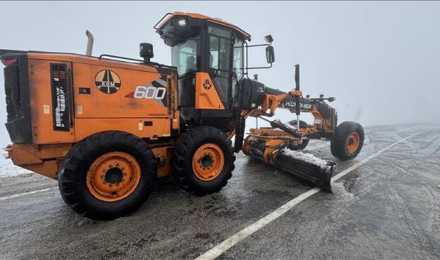 Ulastirma ekiplerinin karla mucadele mesaisi basladi GENEL
