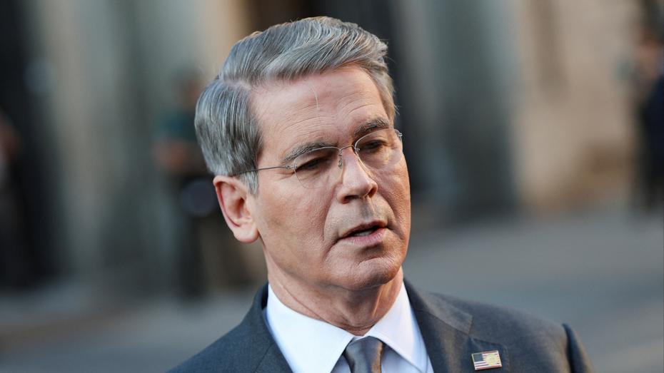 2025 09 15T073419Z 940161352 RC27SGAOUP0T RTRMADP 3 USA TRUMP TARIFFS CHINA 8267532