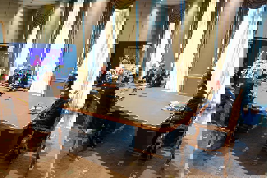 HC fdT2XQAA7CMW 299028